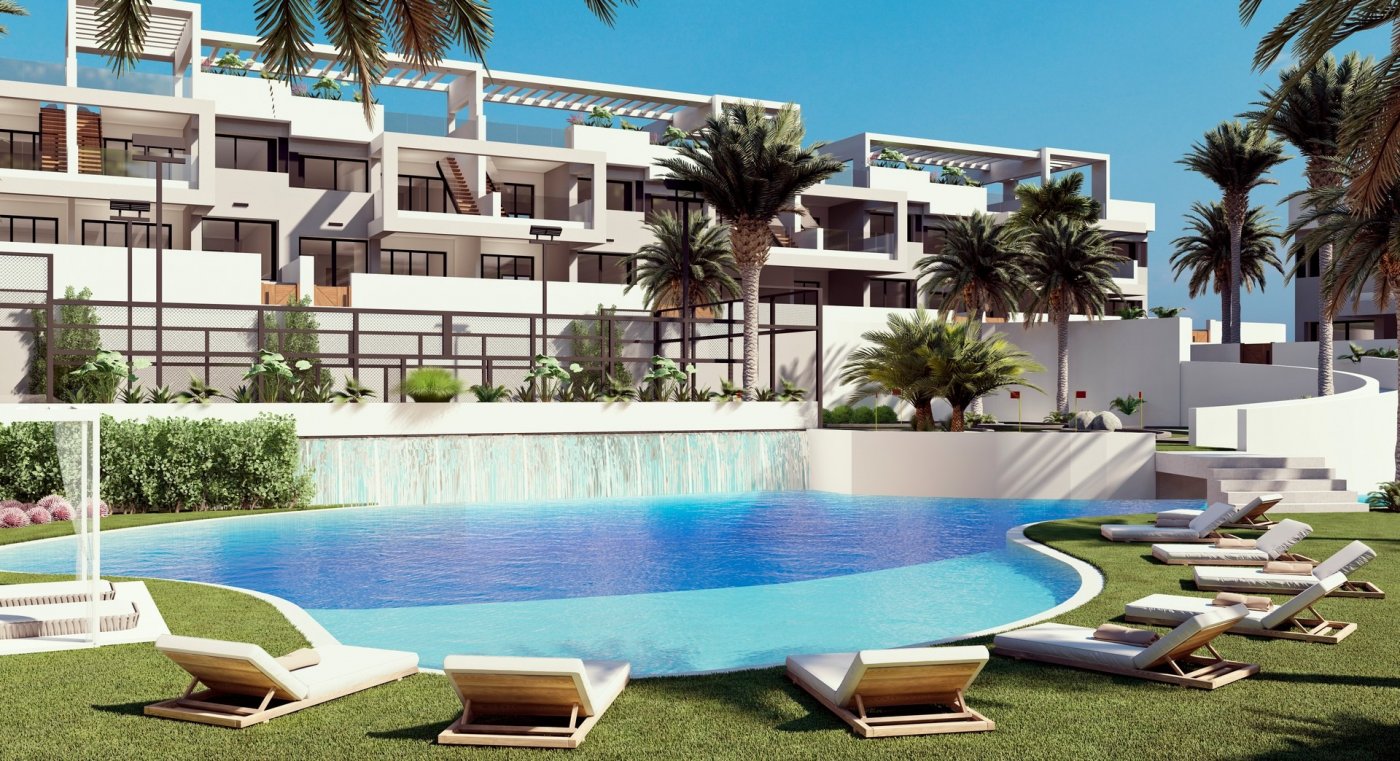 New Build Residential of Bungalow Apartments in Los Balcones — Torrevieja