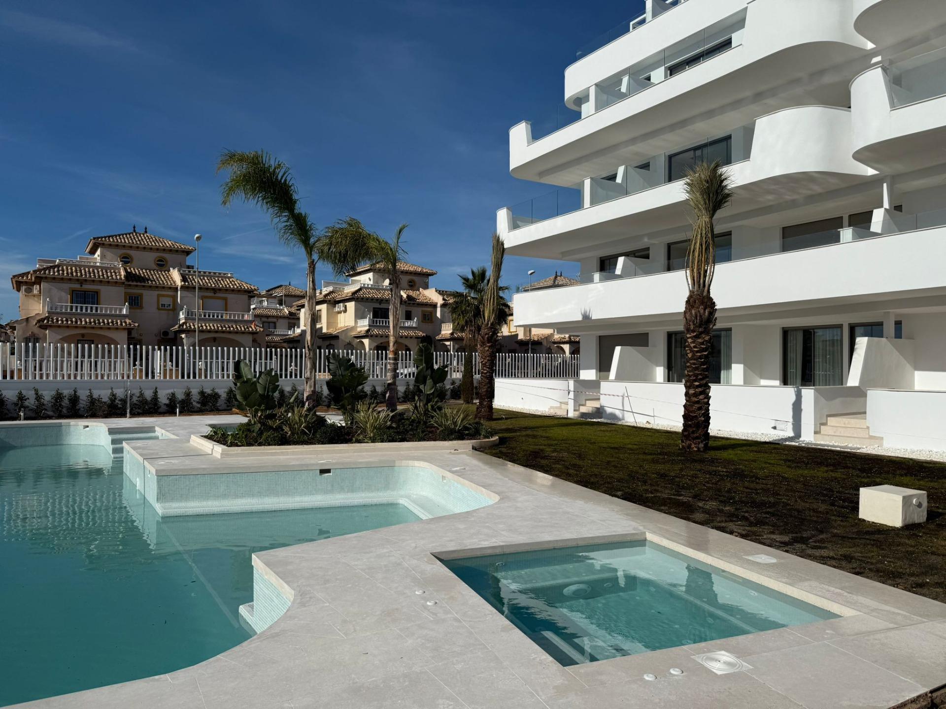 Nieuwbouw Wooncomplex in Lomas De Cabo Roig — photograph 3