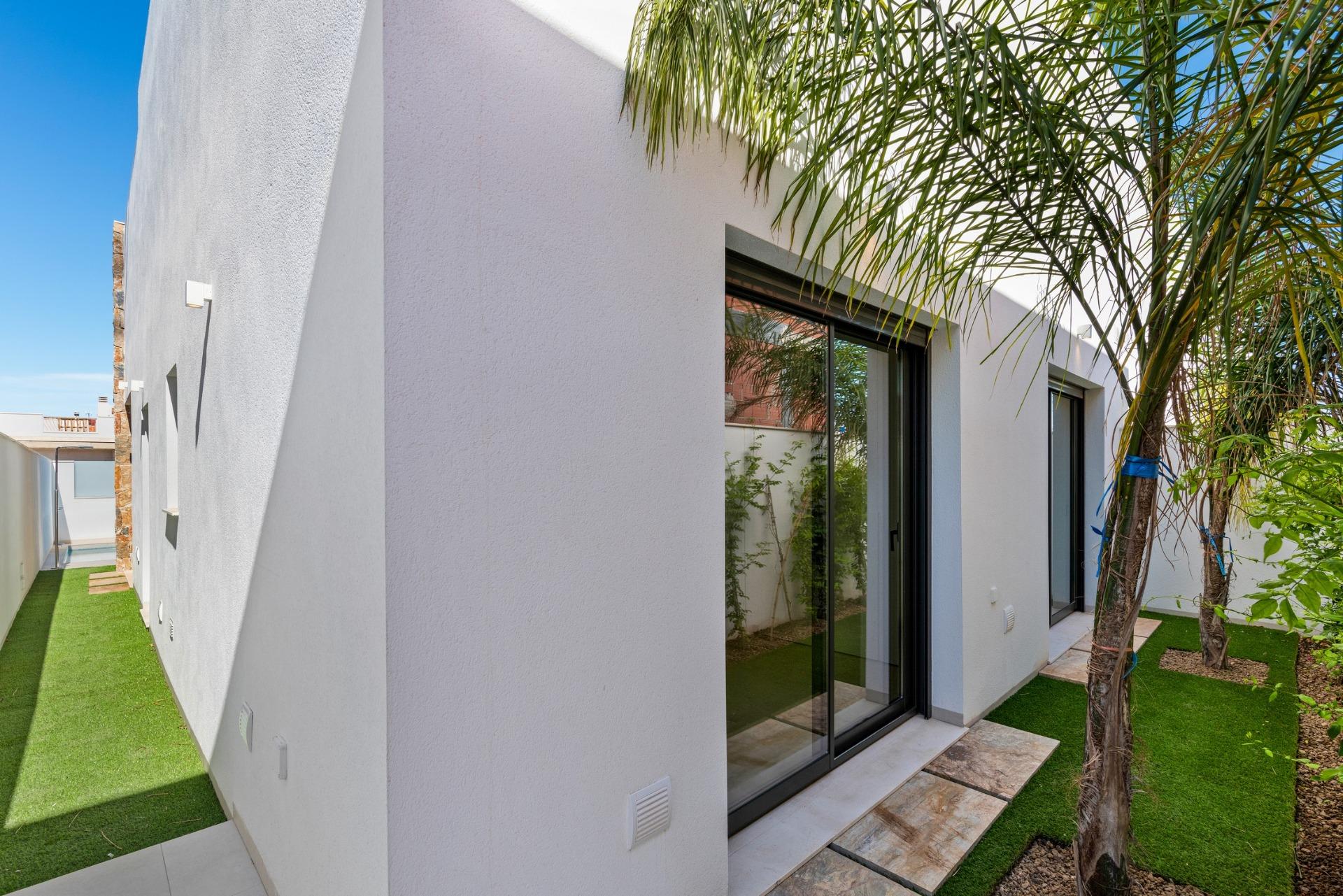 Neu Gebaute Villen Mit Doppelhaushälften in San Javier — photograph 4