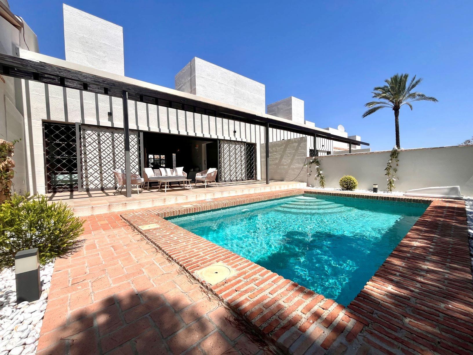 Elegant One-Level Townhouses with Private Pool in Peraleja Golf Resort – Costa Cálida — Sucina
