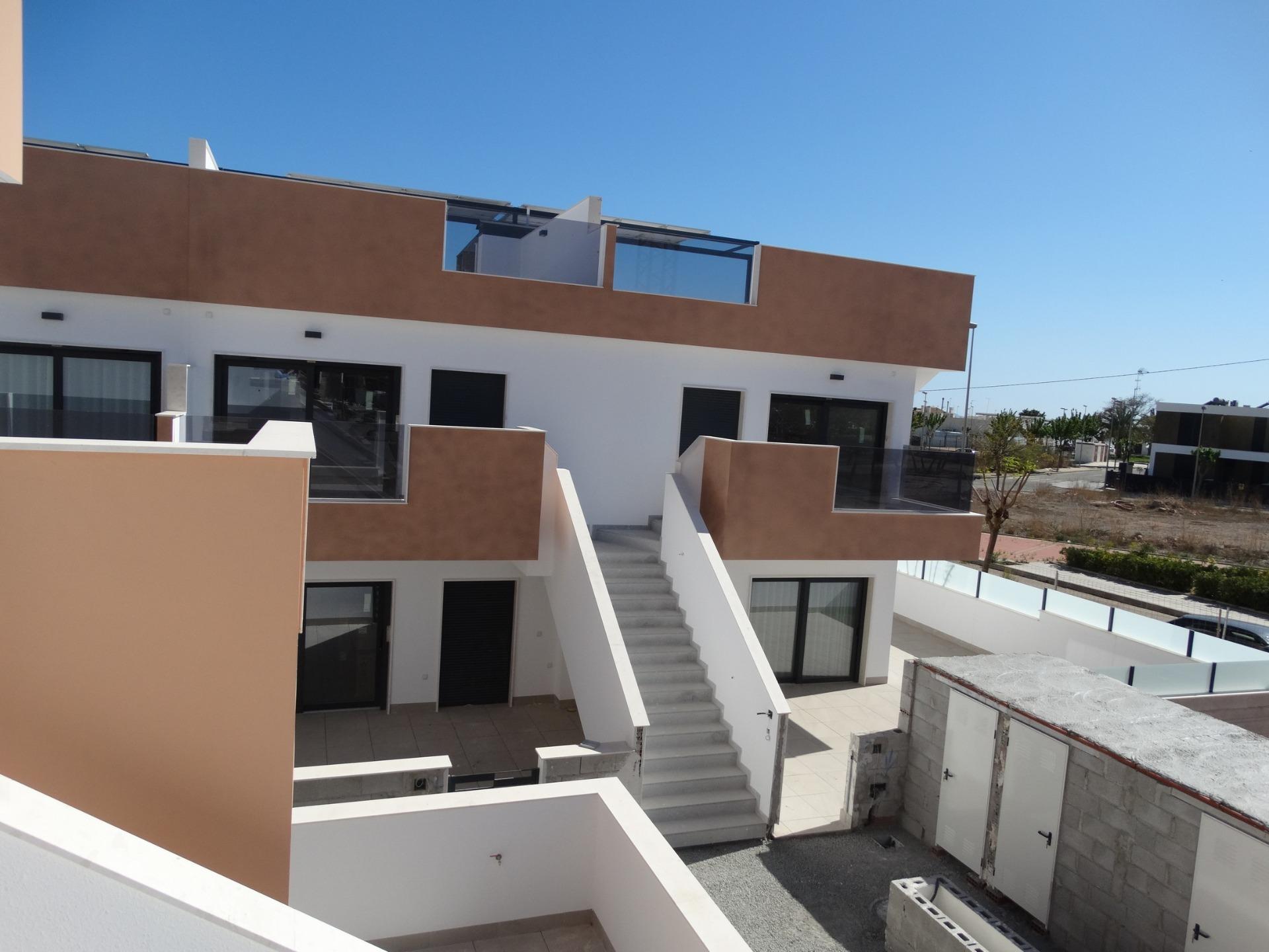 Bungalows de Obra Nueva con Solárium o Jardín en Pilar de la Horadada — photograph 6