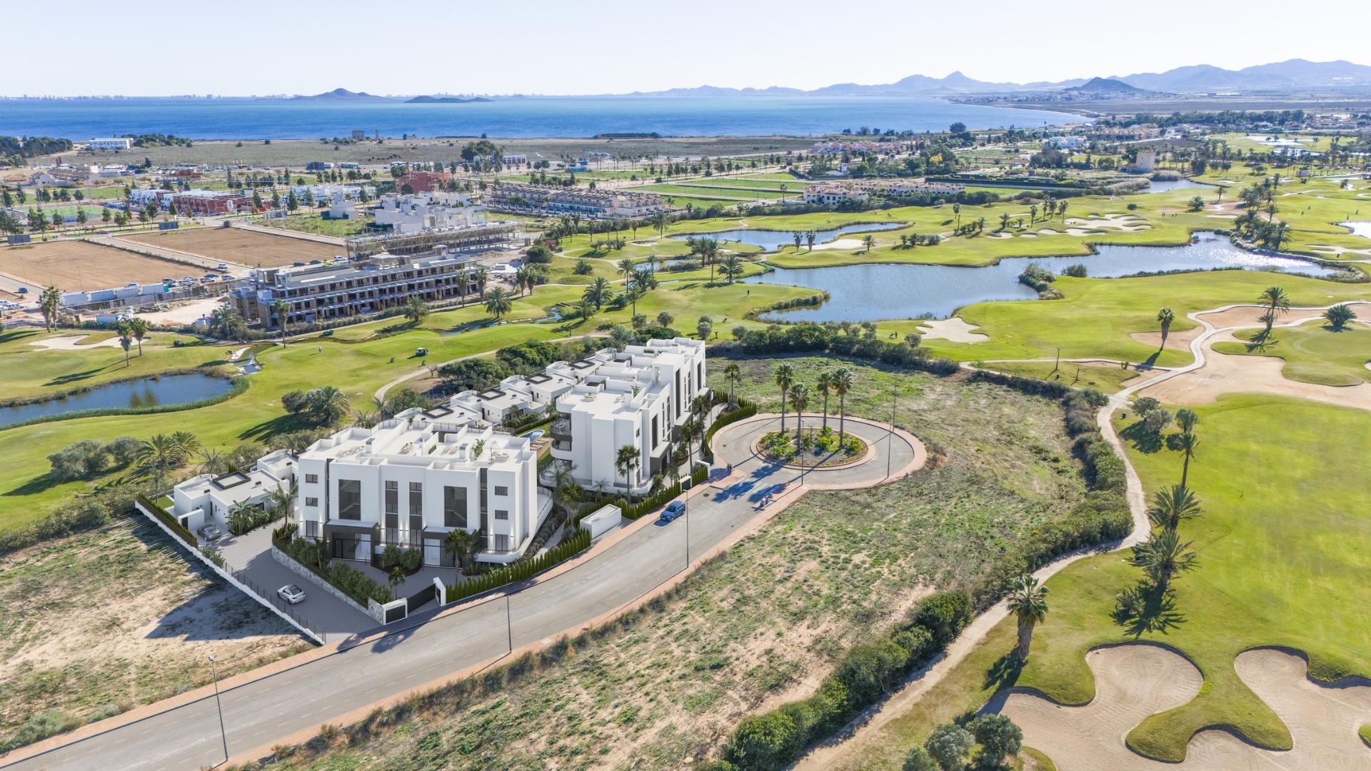New Build Residential on the Frontline of La Serena Golf in Los Alcázares — photograph 4
