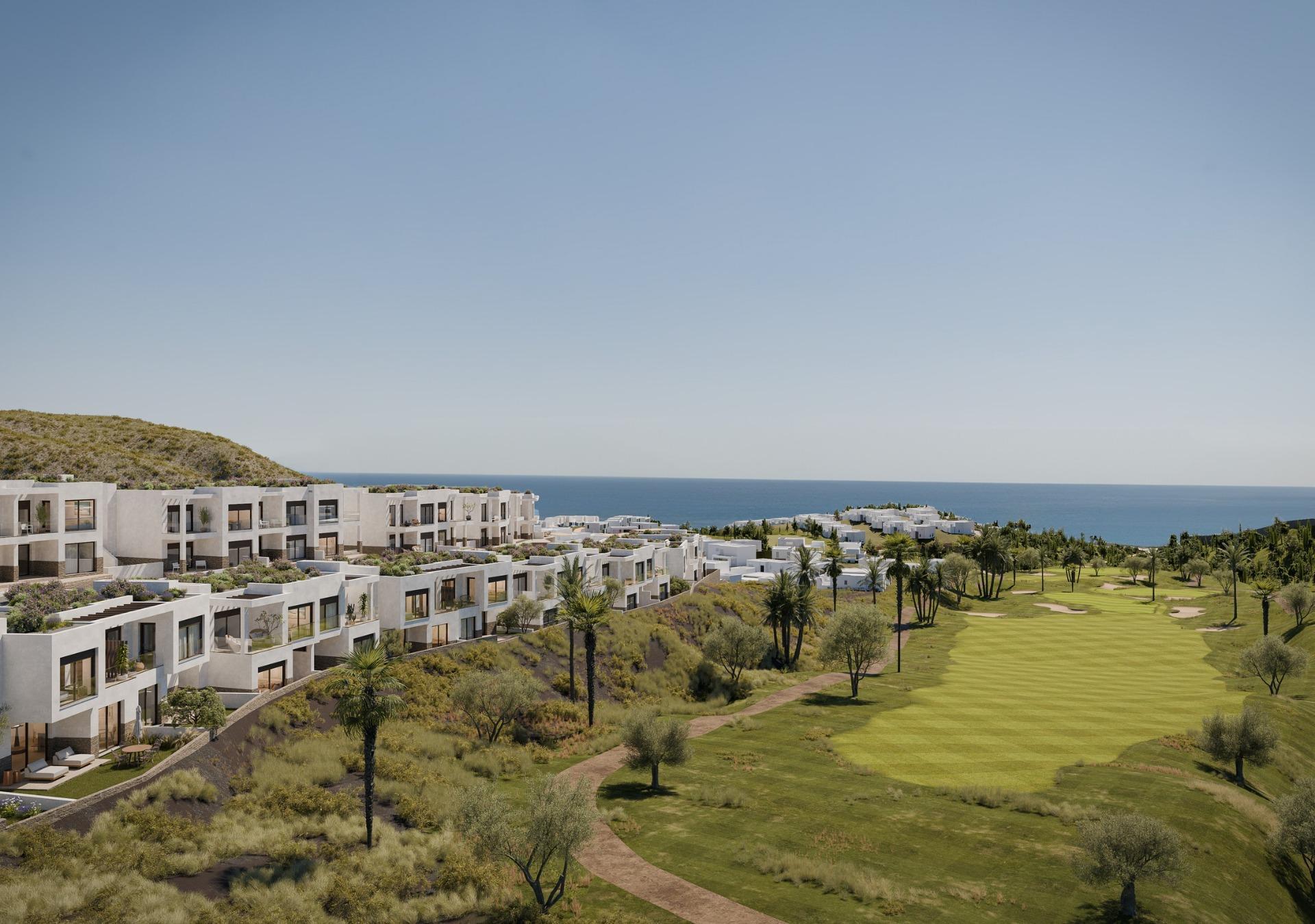 Panoramaudsigt over Middelhavet i resort i første strandlinje — photograph 3