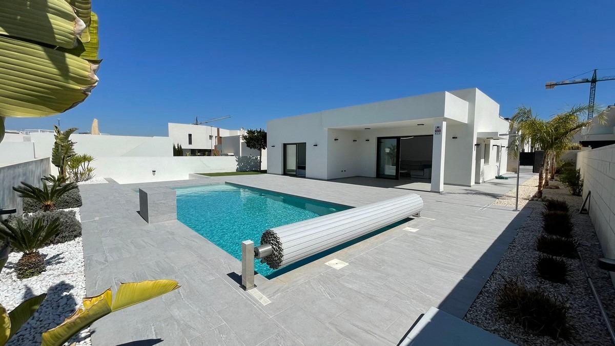 Modern New Build Villas for Sale in Rafal: Costa Blanca Living with Style and Comfort — photograph 4