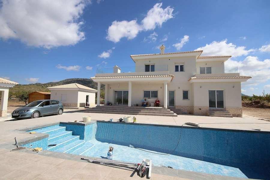 New build villas in Pinoso on rural plots — Pinoso