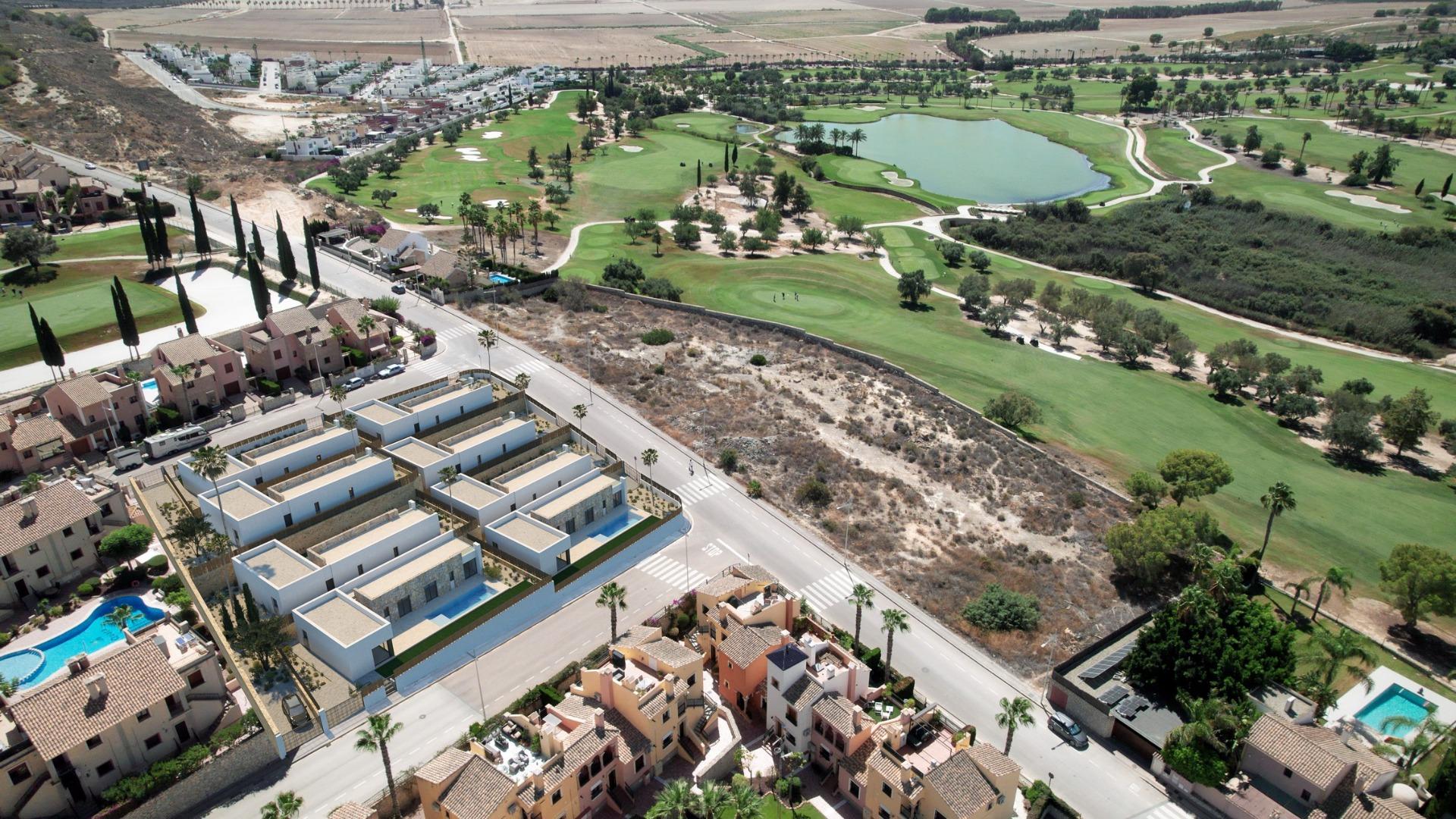 Luksuriøse nybyggede villaer ved siden af La Finca Golf i Algorfa — photograph 2