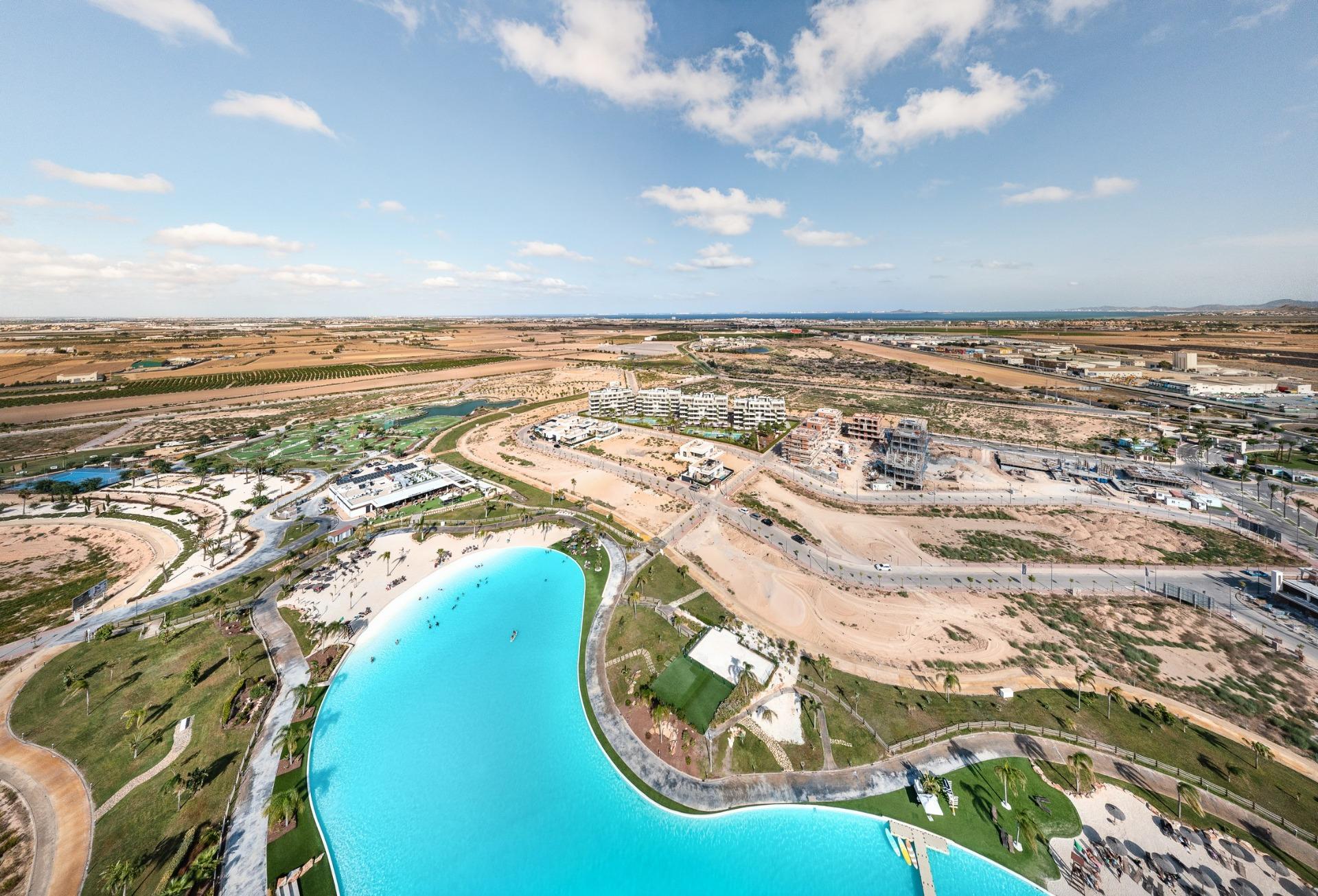 Luxe nieuwbouwwoningen te koop in het Santa Rosalia Lake and Life Resort in Murcia — photograph 3