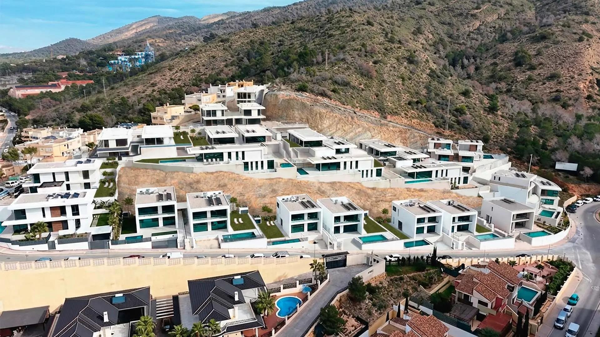 Luxury New Build Villas in Rincon de Loix Benidorm with Private Pool — photograph 2