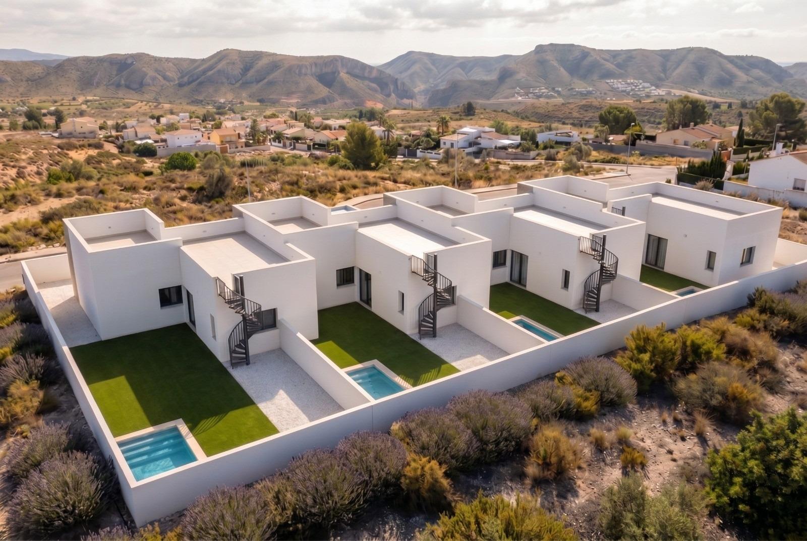 Development of 4 newly built semi-detached and terraced villas with private swimming pools at the Mazarrón Country Club — Mazarron