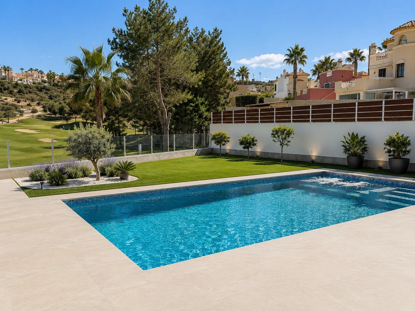 Luxury Golf Frontline Villas in Ciudad Quesada, Costa Blanca — photograph 5