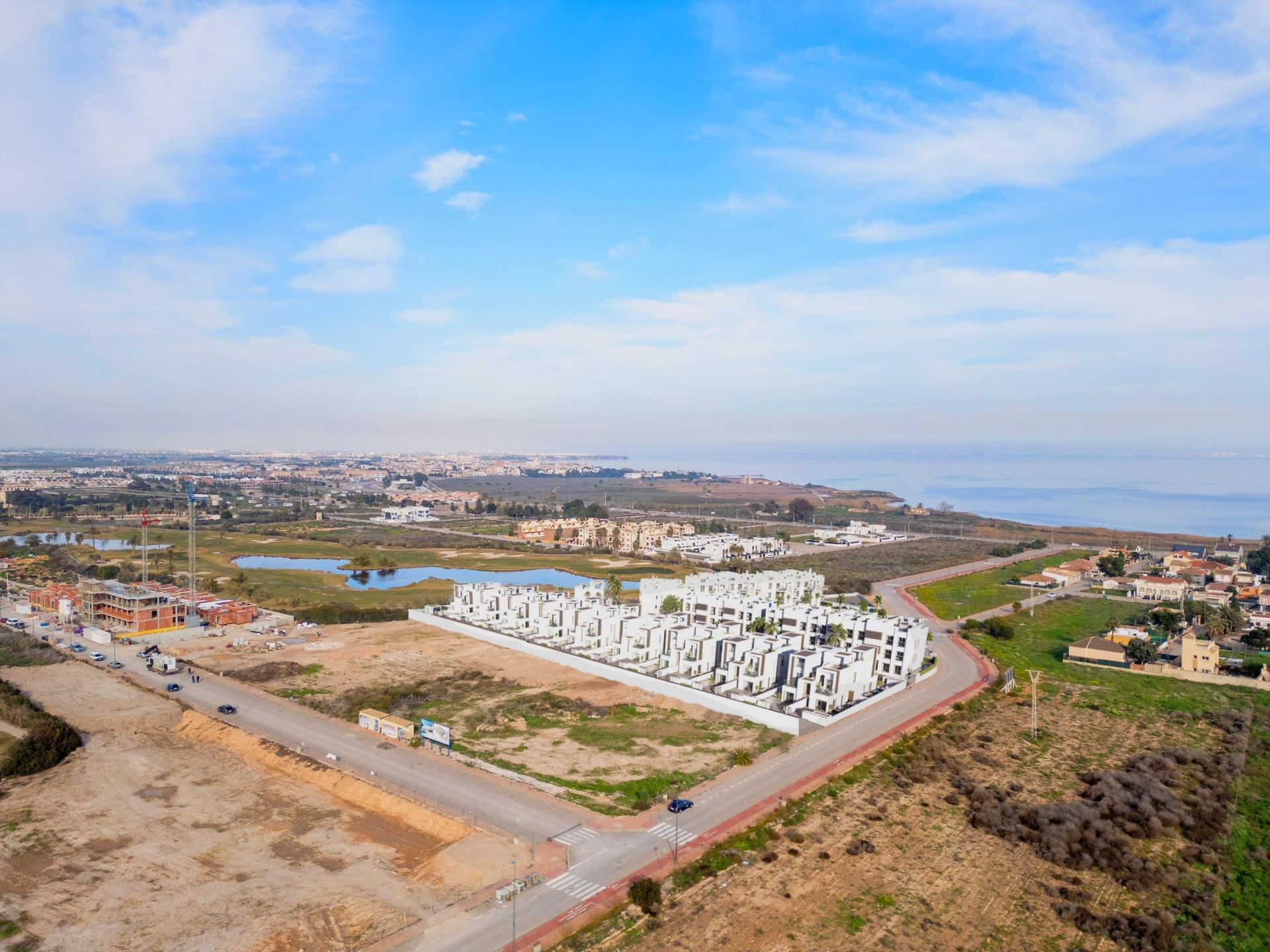 Neubau-Villen mit privatem Pool in Serena Golf-Los Alcazares — photograph 6