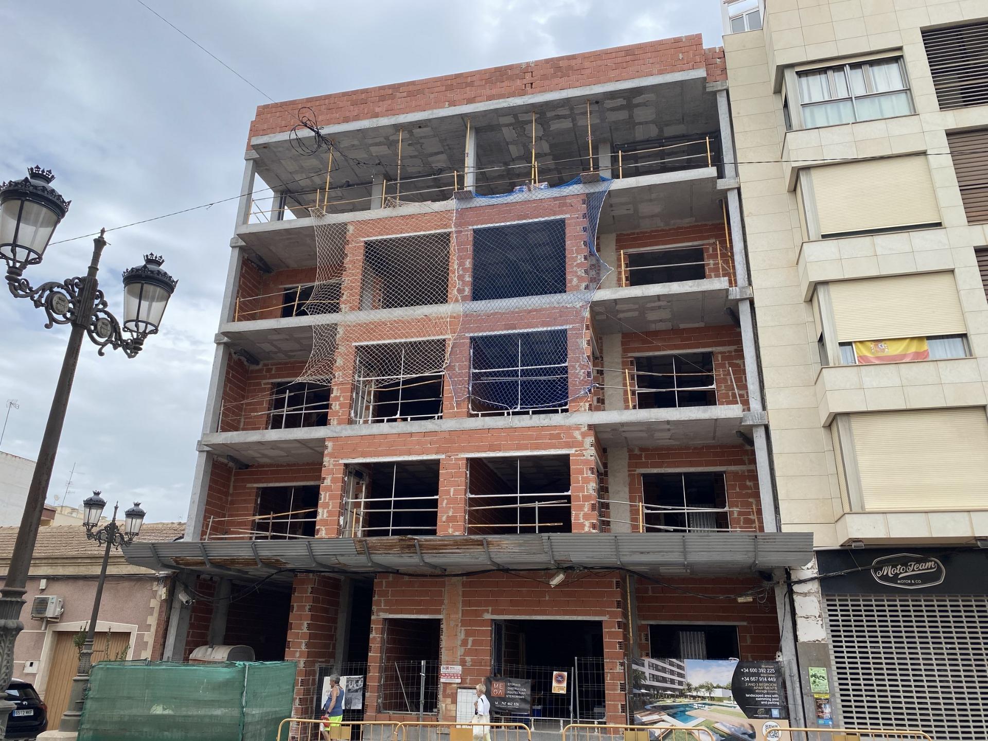 Nieuwbouwappartementen in het centrum van Guardamar del Segura, Costa Blanca — photograph 2