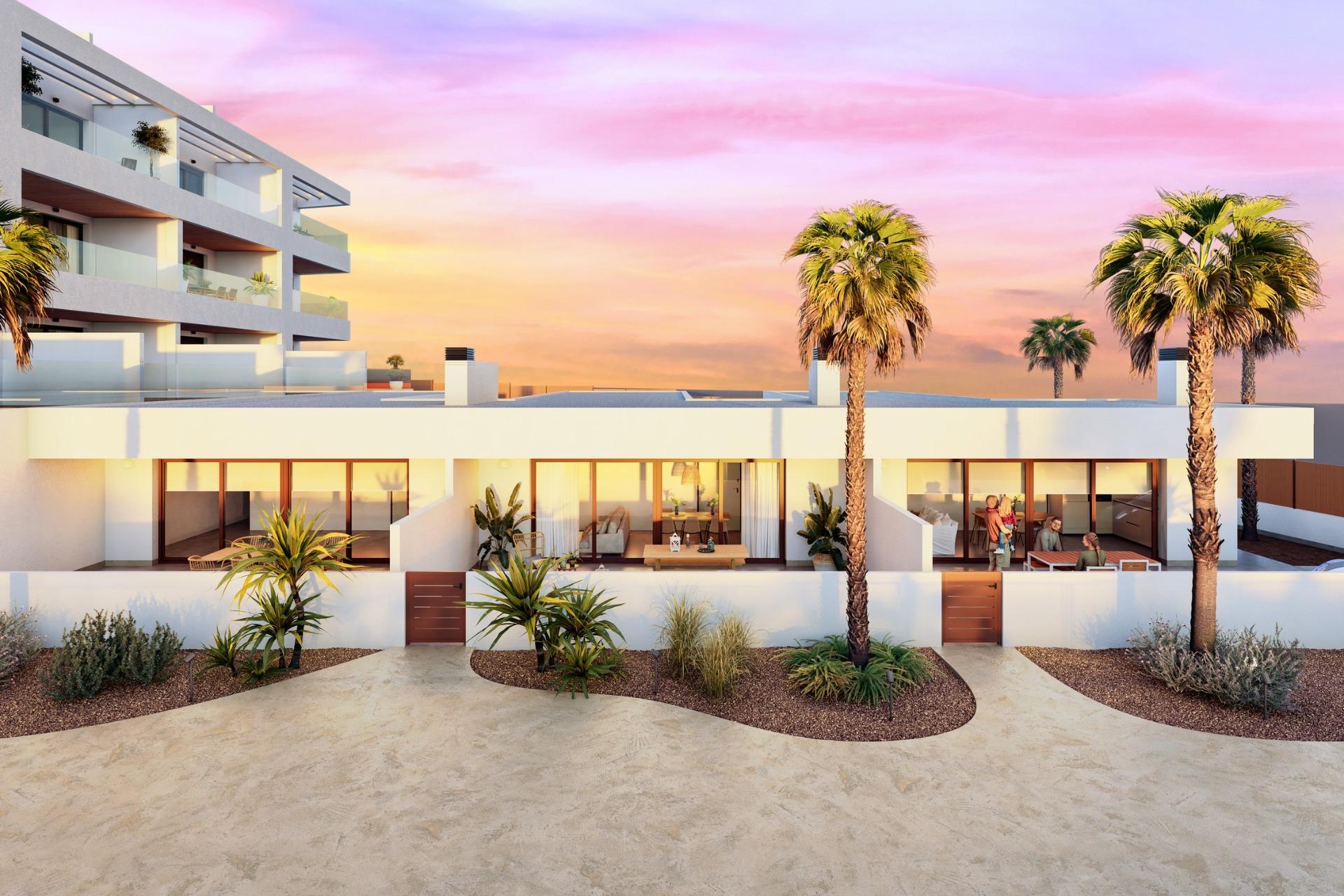 New Build Tourist Licensed Apartments 300 m from the Beach in Torrevieja — photograph 6
