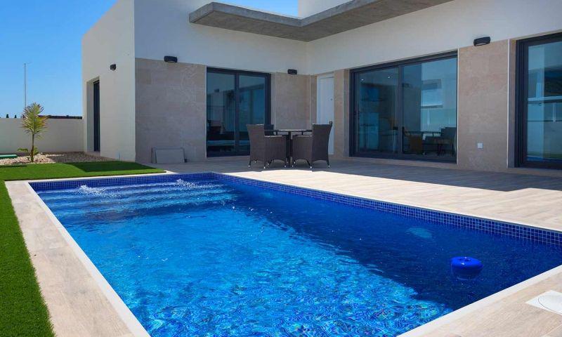 The Mediterranean Lifestyle All on One Level — Daya Nueva